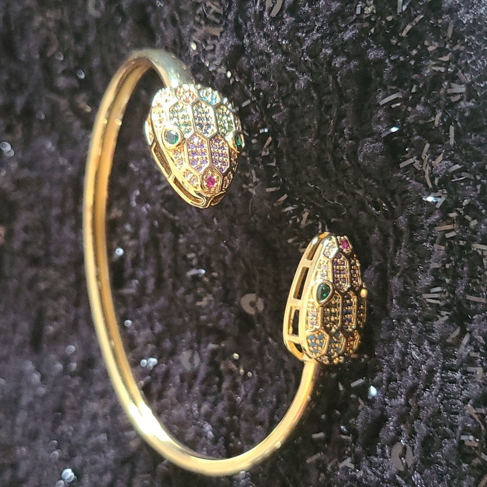 Cuff adjustable Sanke Brazalete